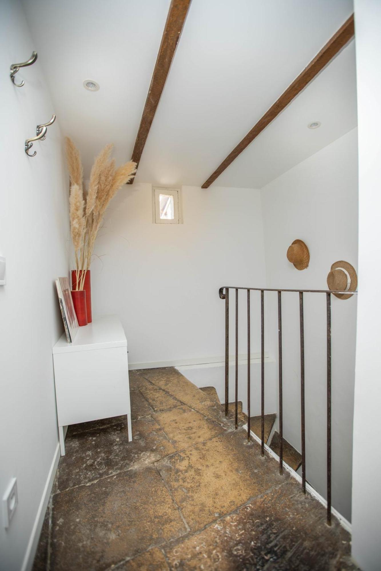 Oustaou De Betty Et Bob Bed & Breakfast Le Cailar Екстериор снимка